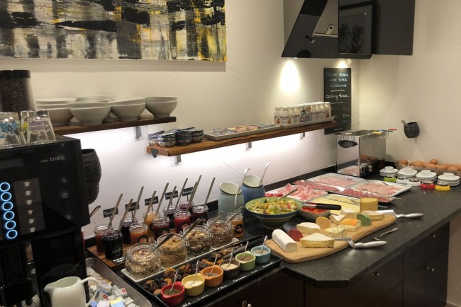 Frühstück in der Villa 7